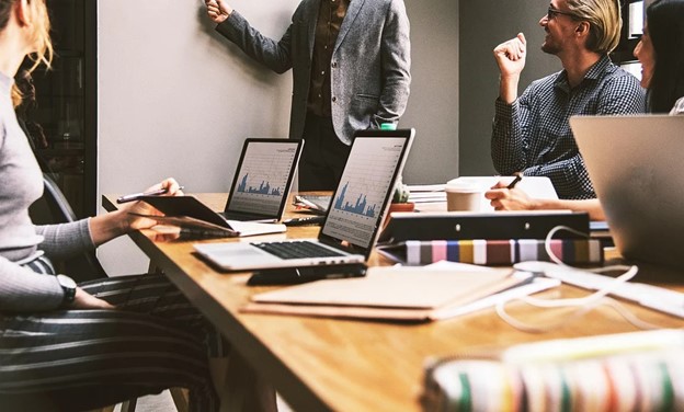 how-to-start-a-business-consulting-side-hustle